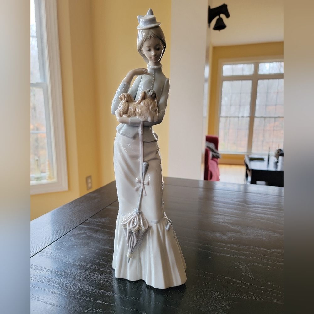 Lladro figurine